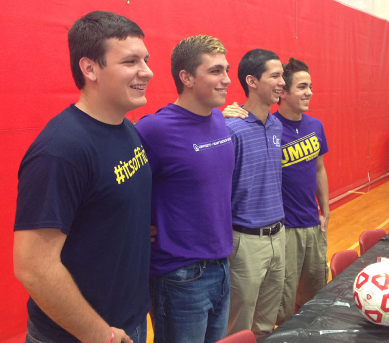 Belton soccer signings